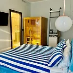 Penelope's Suite&spa Con Parcheggio Privato Como