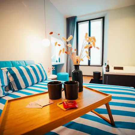 Penelope's Suite&spa Con Parcheggio Privato * Como